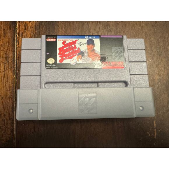 SNES nintendo game Ryne Sandberg Plays Super Bases Loaded - Picture 1 of 3